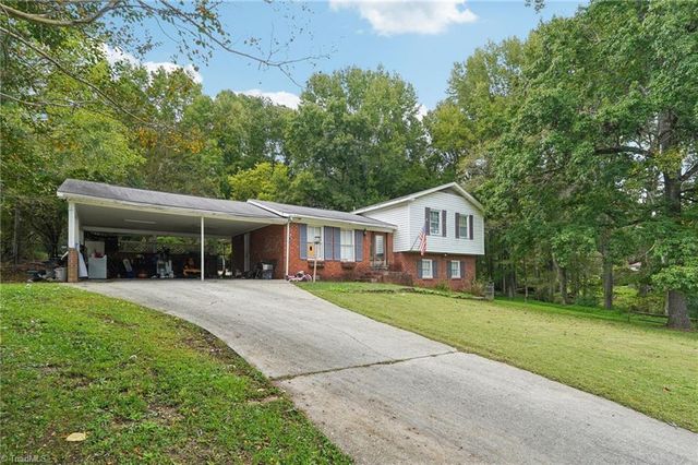 5519 Windemere Circle, Trinity, NC 27370