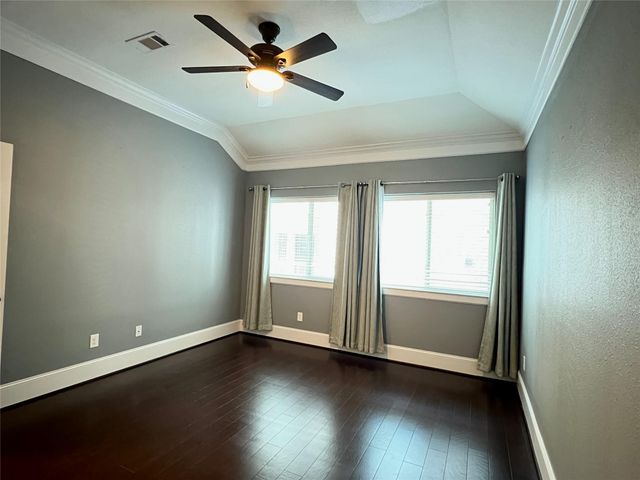 8832 Ashbloom Lane, Houston, TX 77080