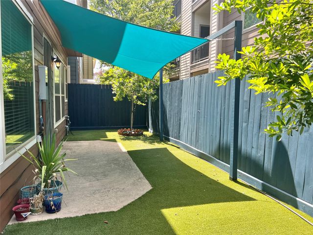 8832 Ashbloom Lane, Houston, TX 77080