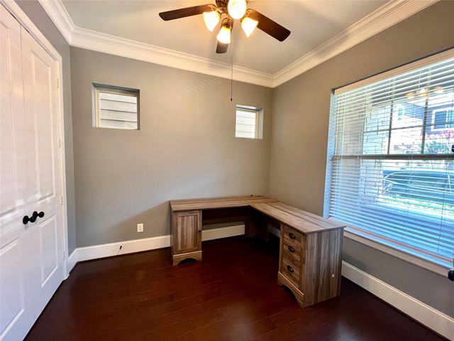 8832 Ashbloom Lane, Houston, TX 77080