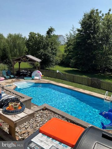 132 JOSHUA DR, Hanover, PA 17331