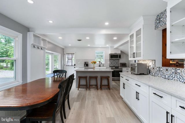 3801 WOODLEY DR, Alexandria, VA 22309