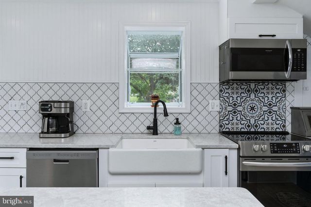 3801 WOODLEY DR, Alexandria, VA 22309