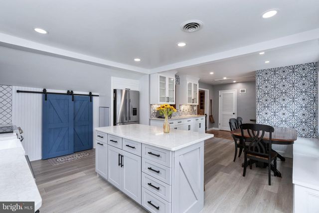 3801 WOODLEY DR, Alexandria, VA 22309