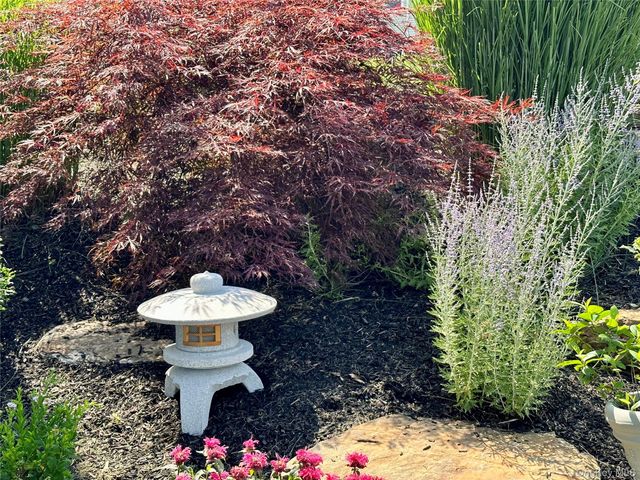 46 Mansion Ridge Boulevard, Monroe, NY 10950