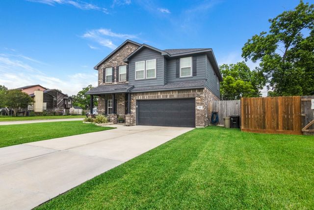 501 S 4th Street, La Porte, TX 77571