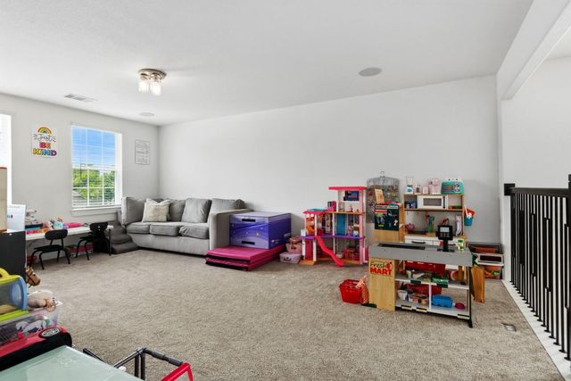 501 S 4th Street, La Porte, TX 77571