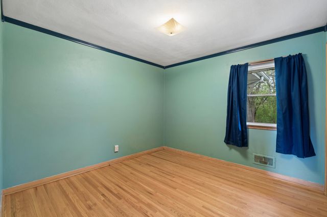 1765 Galtier Street, Roseville, MN 55113