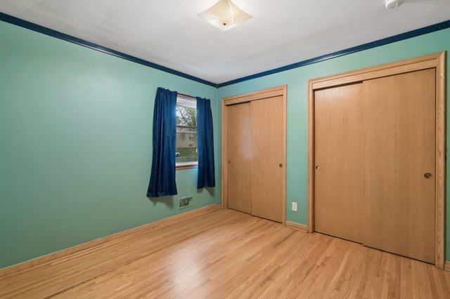 1765 Galtier Street, Roseville, MN 55113