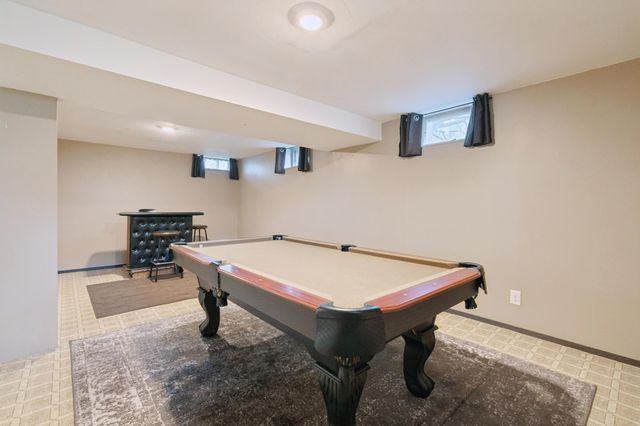 1765 Galtier Street, Roseville, MN 55113