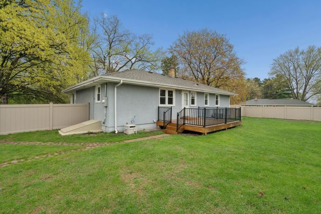 1765 Galtier Street, Roseville, MN 55113