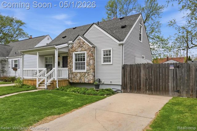 14020 Borgman Street, Oak Park, MI 48237
