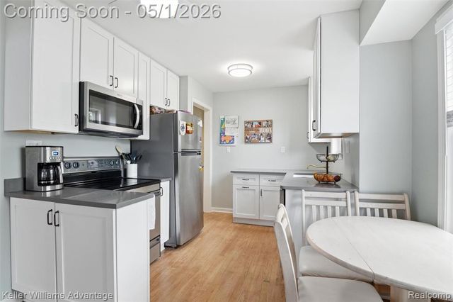14020 Borgman Street, Oak Park, MI 48237