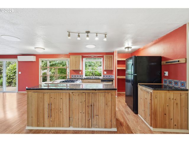 3987 ANDOVER St, Eugene, OR 97404