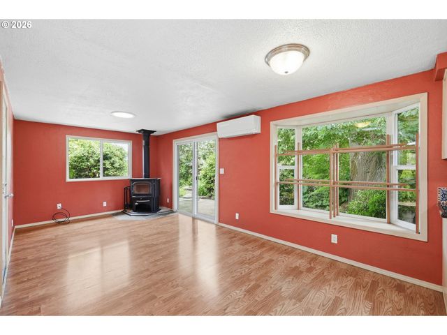 3987 ANDOVER St, Eugene, OR 97404