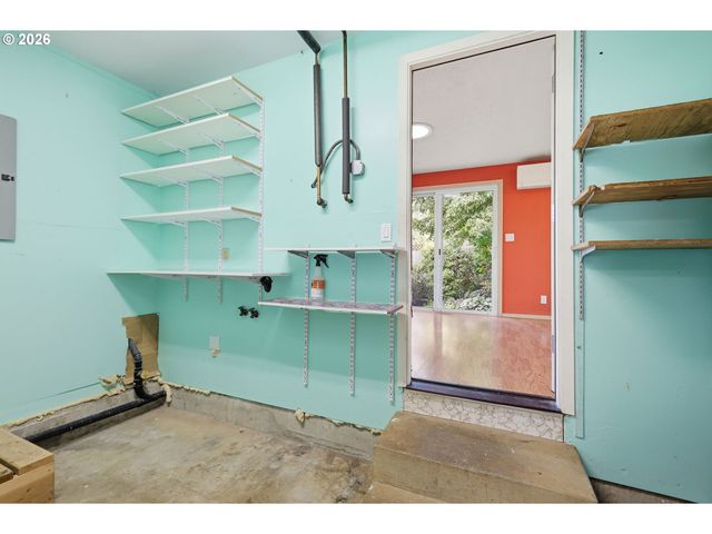 3987 ANDOVER St, Eugene, OR 97404