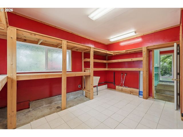 3987 ANDOVER St, Eugene, OR 97404