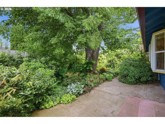 3987 ANDOVER St, Eugene, OR 97404