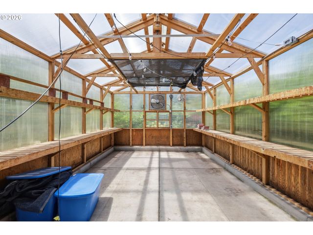 3987 ANDOVER St, Eugene, OR 97404