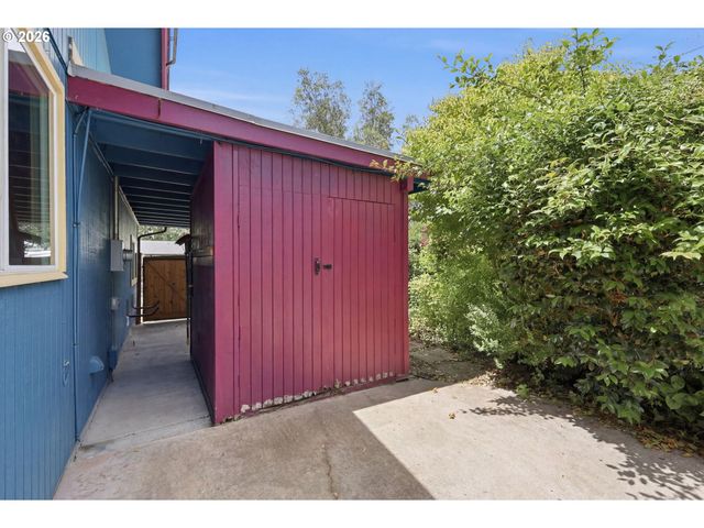 3987 ANDOVER St, Eugene, OR 97404