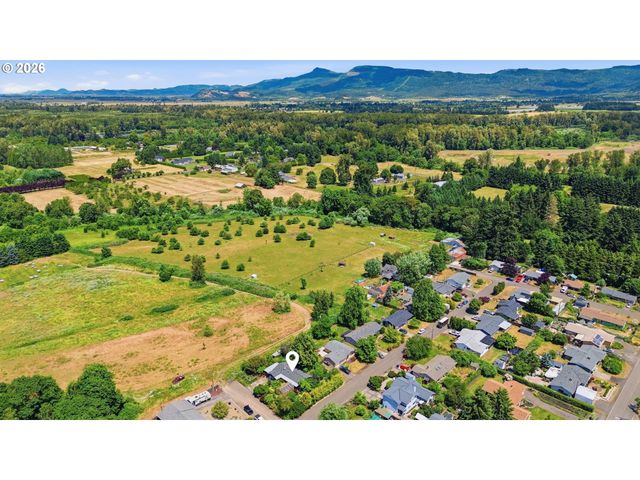 3987 ANDOVER St, Eugene, OR 97404