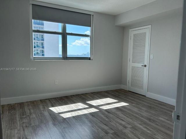 7501 E Treasure Dr 5R, North Bay Village, FL 33141