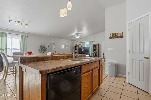 11728 LAPSTONE Way, El Paso, TX 79934