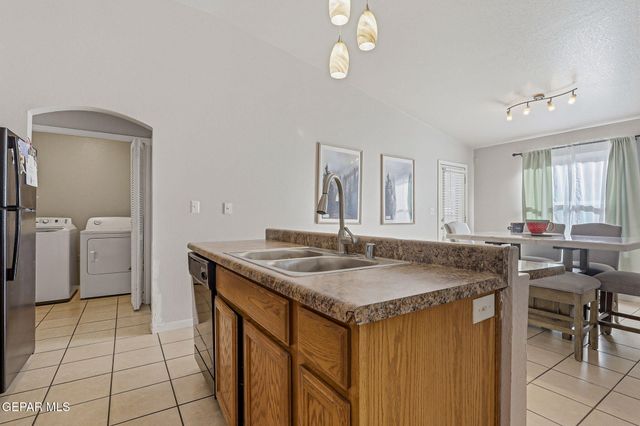 11728 LAPSTONE Way, El Paso, TX 79934