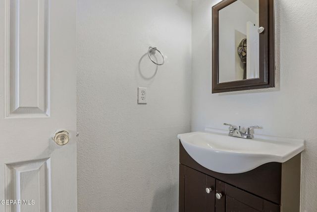 11728 LAPSTONE Way, El Paso, TX 79934