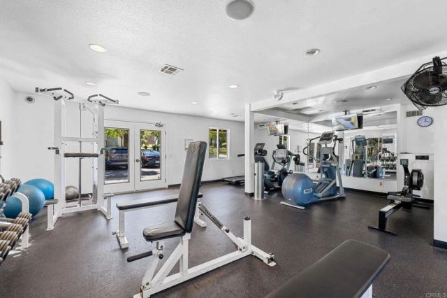 3513 Caminito Sierra 101, Carlsbad, CA 92009