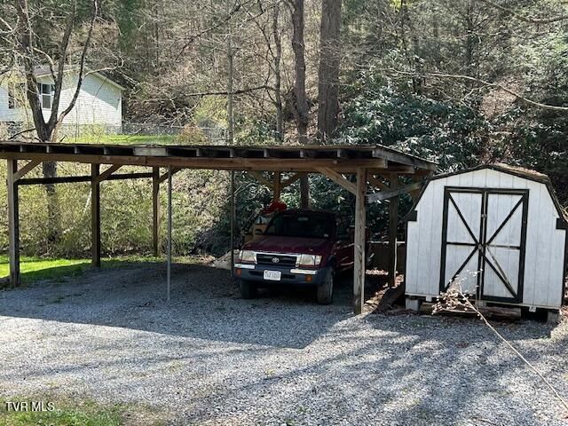 7036 Bear Branch Road, Norton, VA 24273