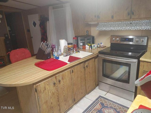 7036 Bear Branch Road, Norton, VA 24273