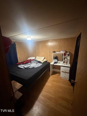 7036 Bear Branch Road, Norton, VA 24273
