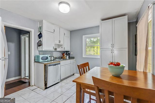 118 Greenwood Street, Fairburn, GA 30213