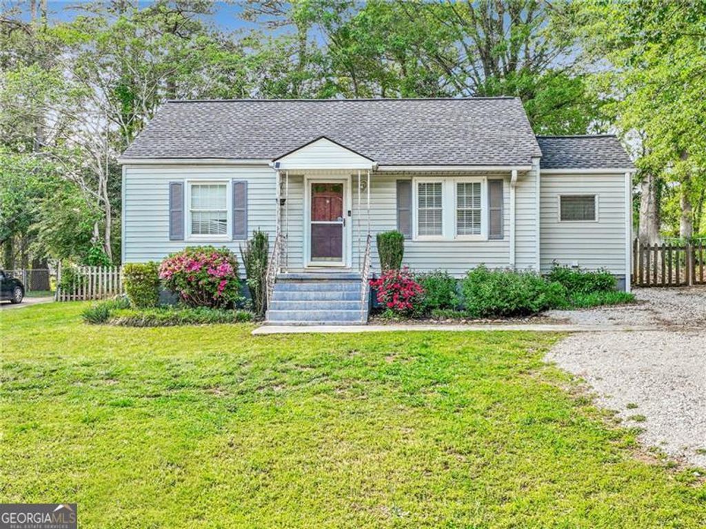 118 Greenwood Street, Fairburn, GA 30213