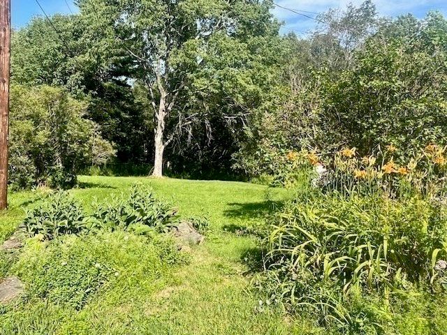 117-117A Strykers Rd, Florida, MA 01247