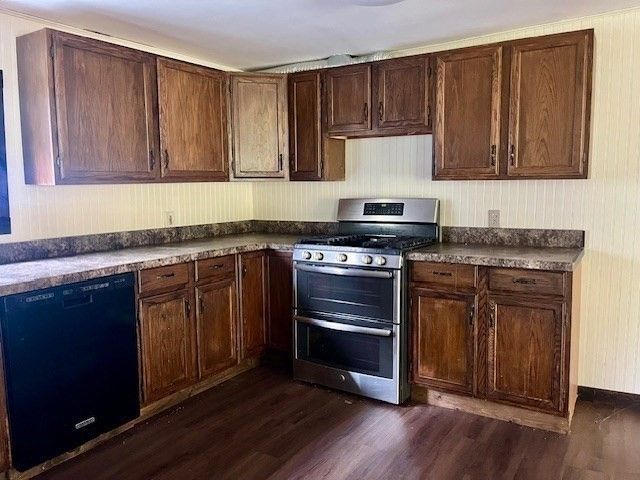 117-117A Strykers Rd, Florida, MA 01247