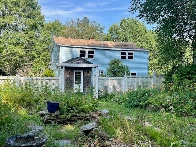 117-117A Strykers Rd, Florida, MA 01247