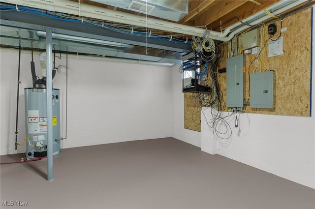 4777 N Aspen Court, Canfield, OH 44406