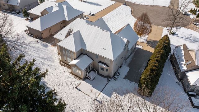 4777 N Aspen Court, Canfield, OH 44406