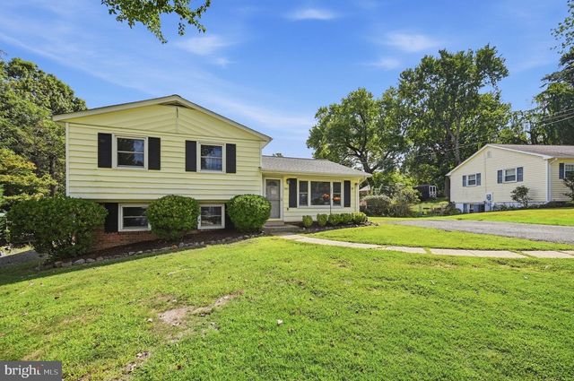 5607 HILLDALE DR, Alexandria, VA 22310