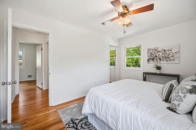 5607 HILLDALE DR, Alexandria, VA 22310