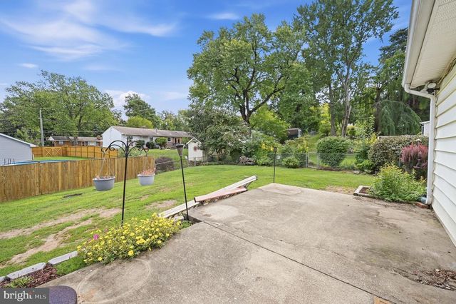 5607 HILLDALE DR, Alexandria, VA 22310