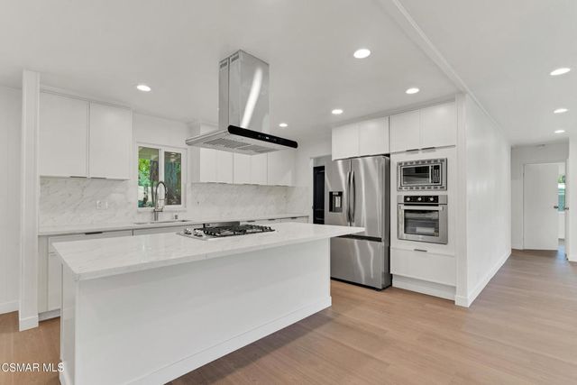 76 Little John Lane, Westlake Village, CA 91361