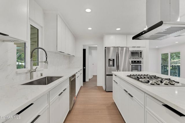 76 Little John Lane, Westlake Village, CA 91361