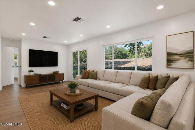 76 Little John Lane, Westlake Village, CA 91361