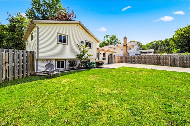 38541 Bell Road, Willoughby, OH 44094