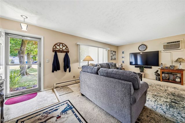 38541 Bell Road, Willoughby, OH 44094