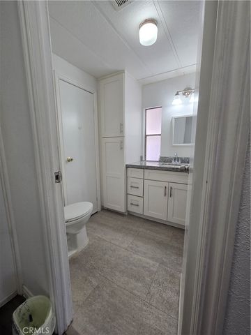 840 38 E Foothill blvd E 38, Azusa, CA 91702