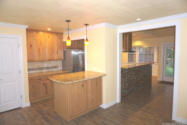 7634 SUSAN ELAINE ST, San Antonio, TX 78240